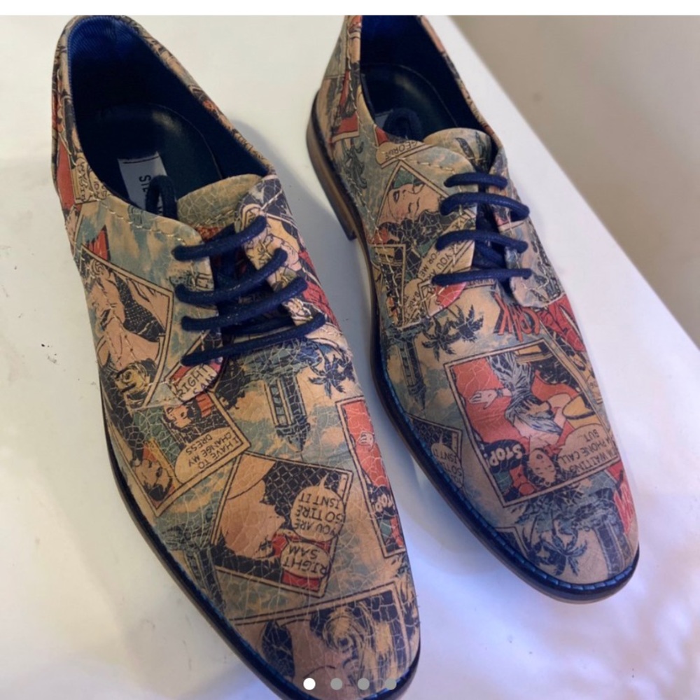 Amazing Steve Madden Men’s Newspaper Print Oxfords